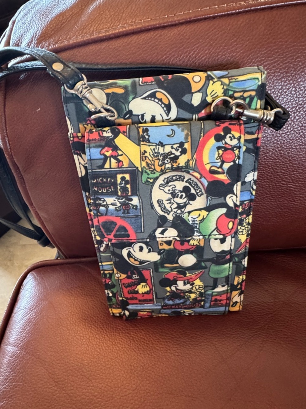 Disney x Nicole Miller Multicolor Mickey Mouse Crossbody - Picture 3 of 3